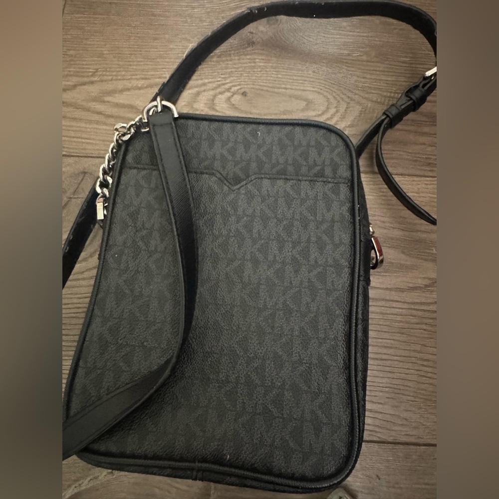 Michael Kors Gray and Black Crossbody Bag - Picture 3 of 11